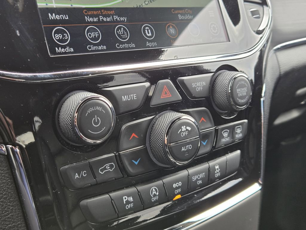 Used 2021 Jeep Grand Cherokee Limited image 13