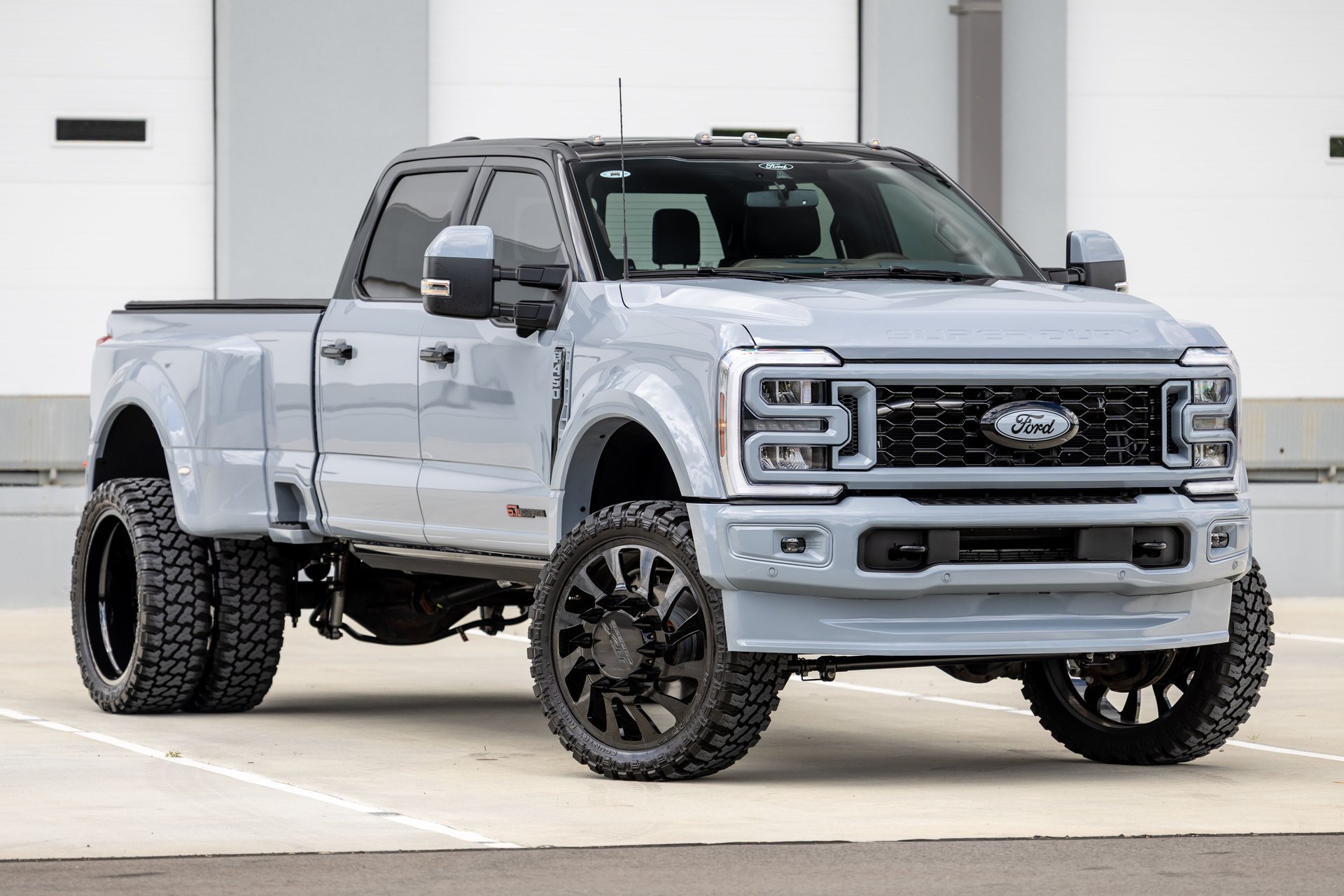Used 2025 Ford F450 King Ranch w/ Chrome Package AWD/4WD image 4