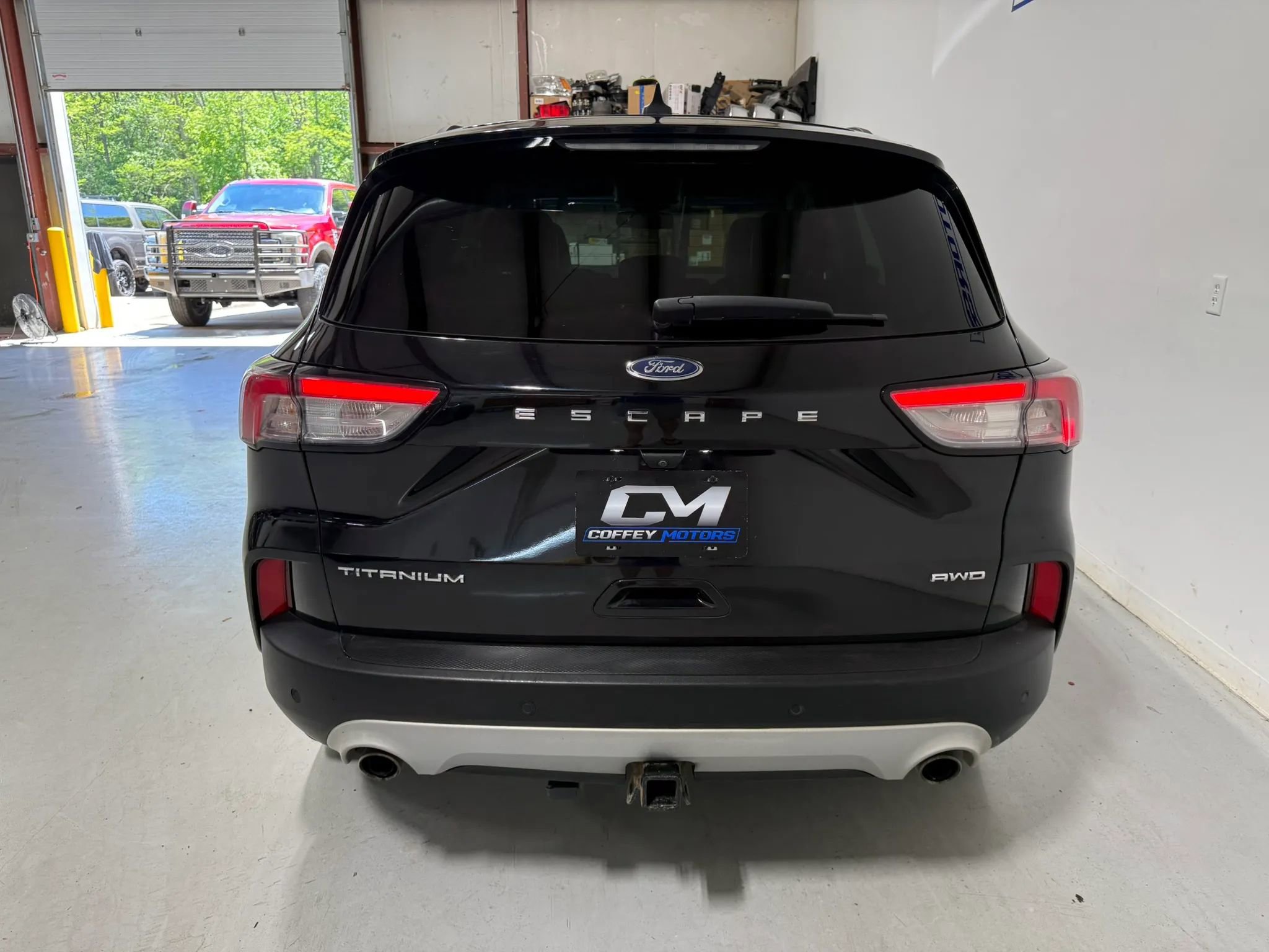 Used 2021 Ford Escape Titanium AWD/4WD image 5