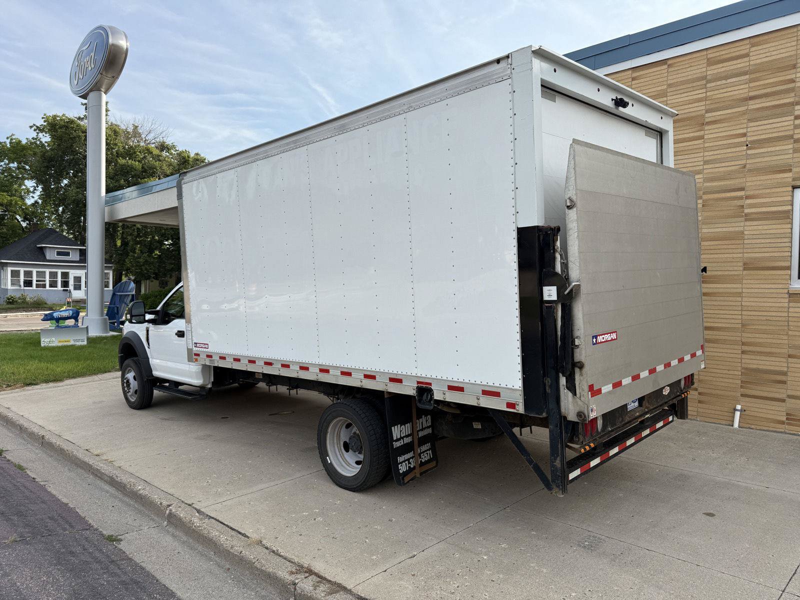 Used 2020 Ford F450 XLT AWD/4WD image 3