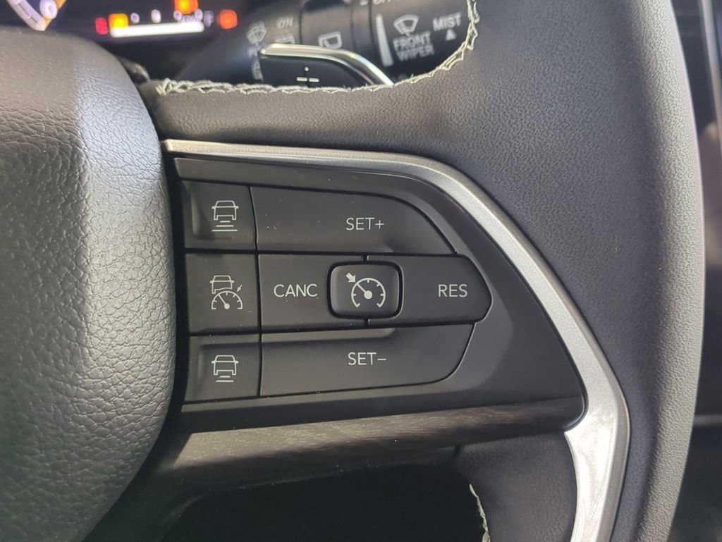 New 2025 Jeep Grand Cherokee Limited image 28