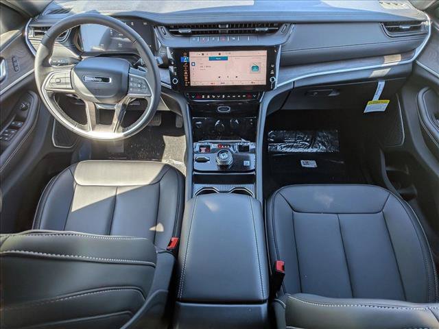 New 2026 Jeep Grand Cherokee Limited w/ Limited Altitude Package AWD/4WD image 15