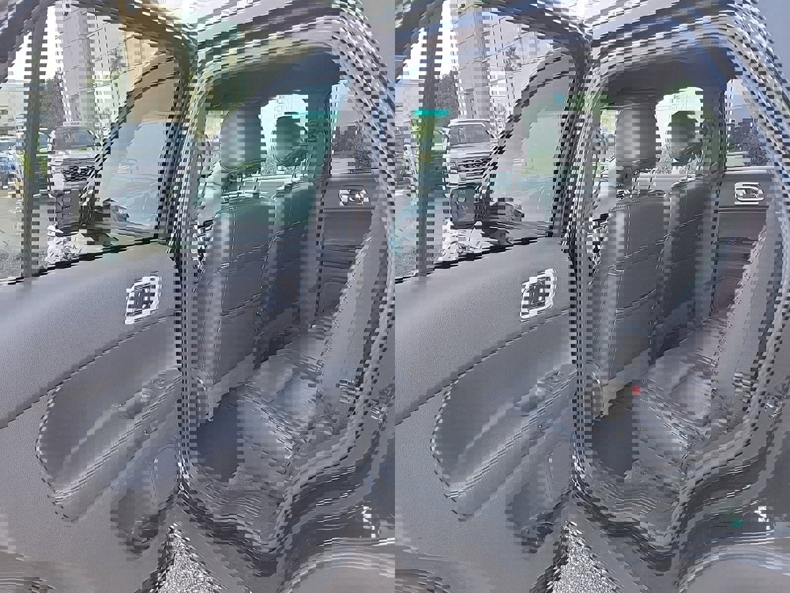 Used 2014 Ford Explorer Limited image 11