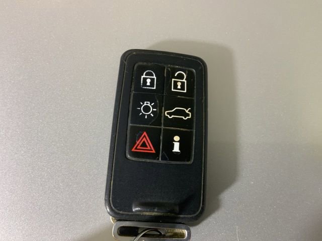 Used 2008 Volvo V70 image 46