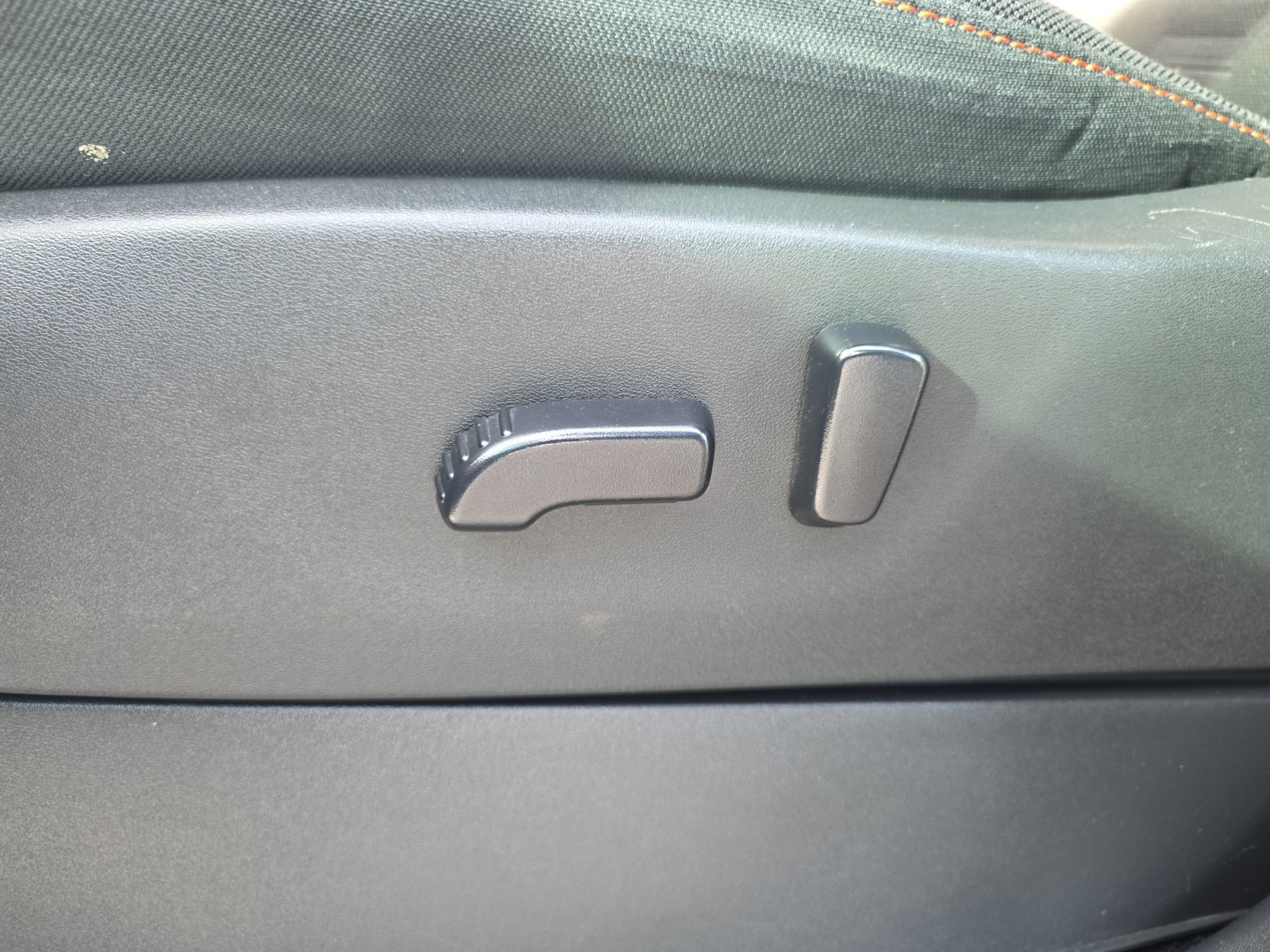 Used 2022 Nissan Frontier PRO-4X image 13