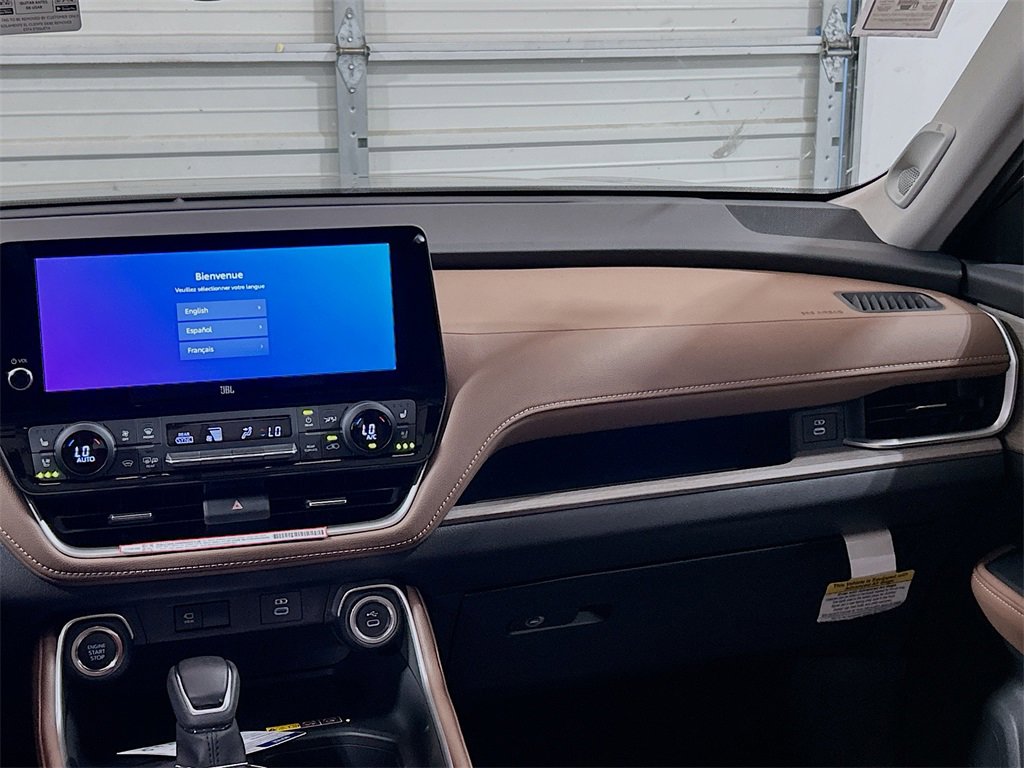 New 2026 Toyota Grand Highlander Platinum image 24