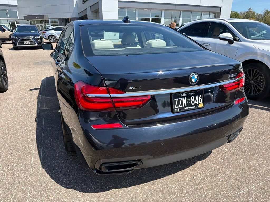 Used 2016 BMW 750i xDrive AWD/4WD image 24