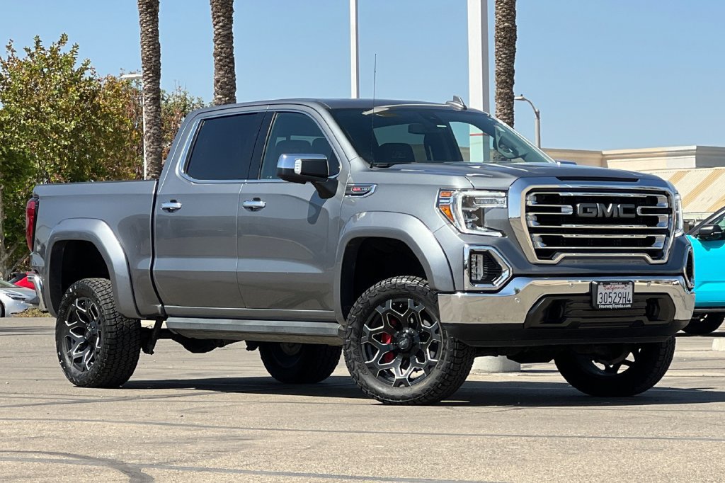 Used 2021 GMC Sierra 1500 SLT w/ SLT Premium Plus Package AWD/4WD image 2