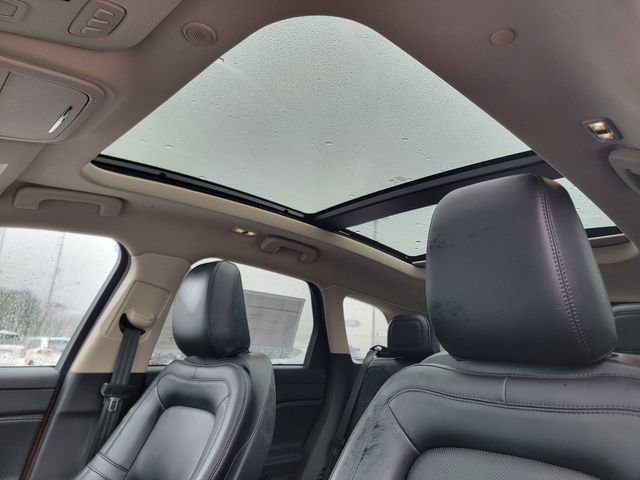 Certified 2023 Lincoln Corsair AWD w/ Equipment Group 101A image 4