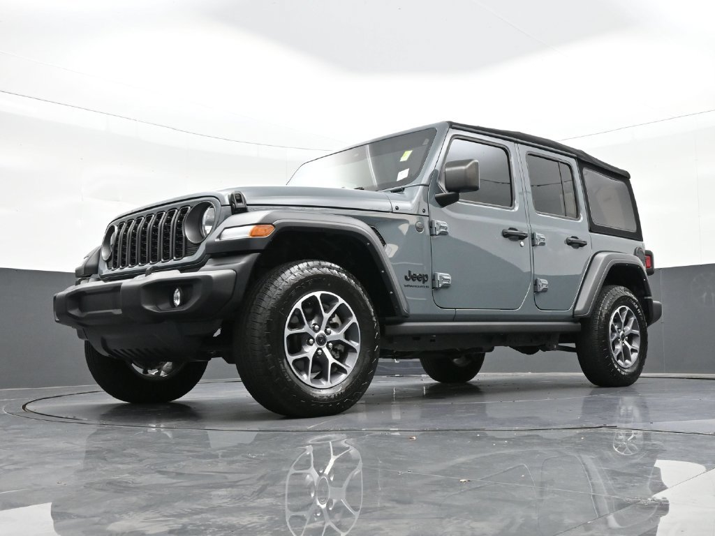 Used 2024 Jeep Wrangler Unlimited Sport AWD/4WD image 25