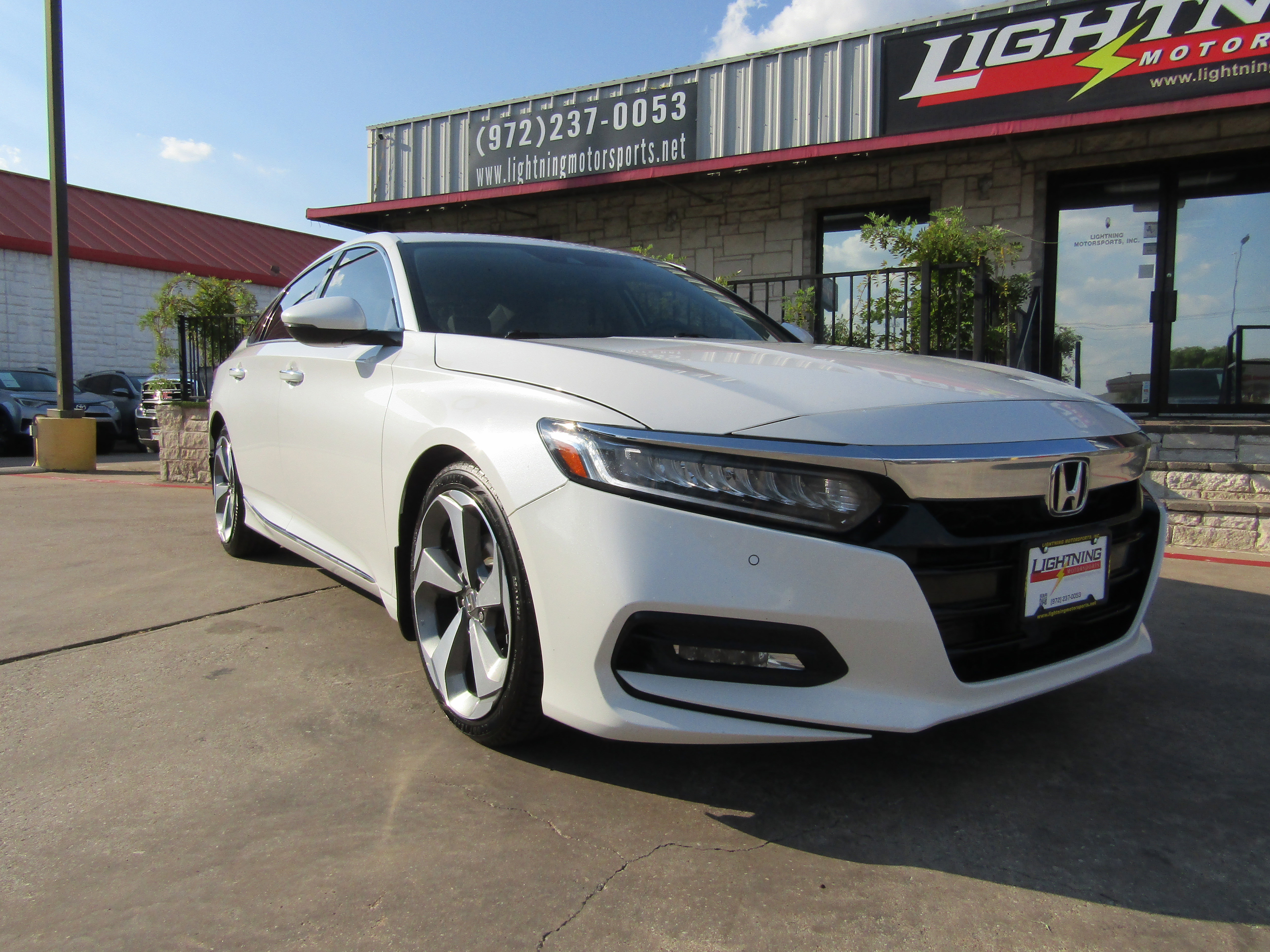 Used 2019 Honda Accord Touring image 6
