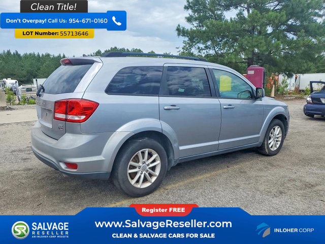 Used 2017 Dodge Journey SXT w/ Comfort/Convenience Group FWD image 4