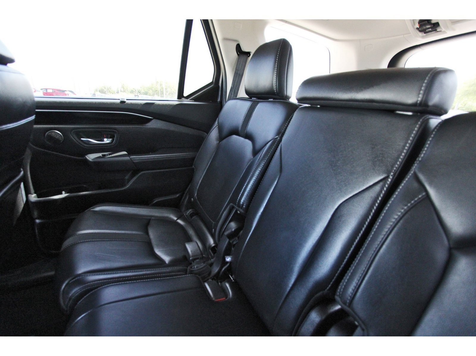 Used 2025 Honda Pilot EX-L image 12