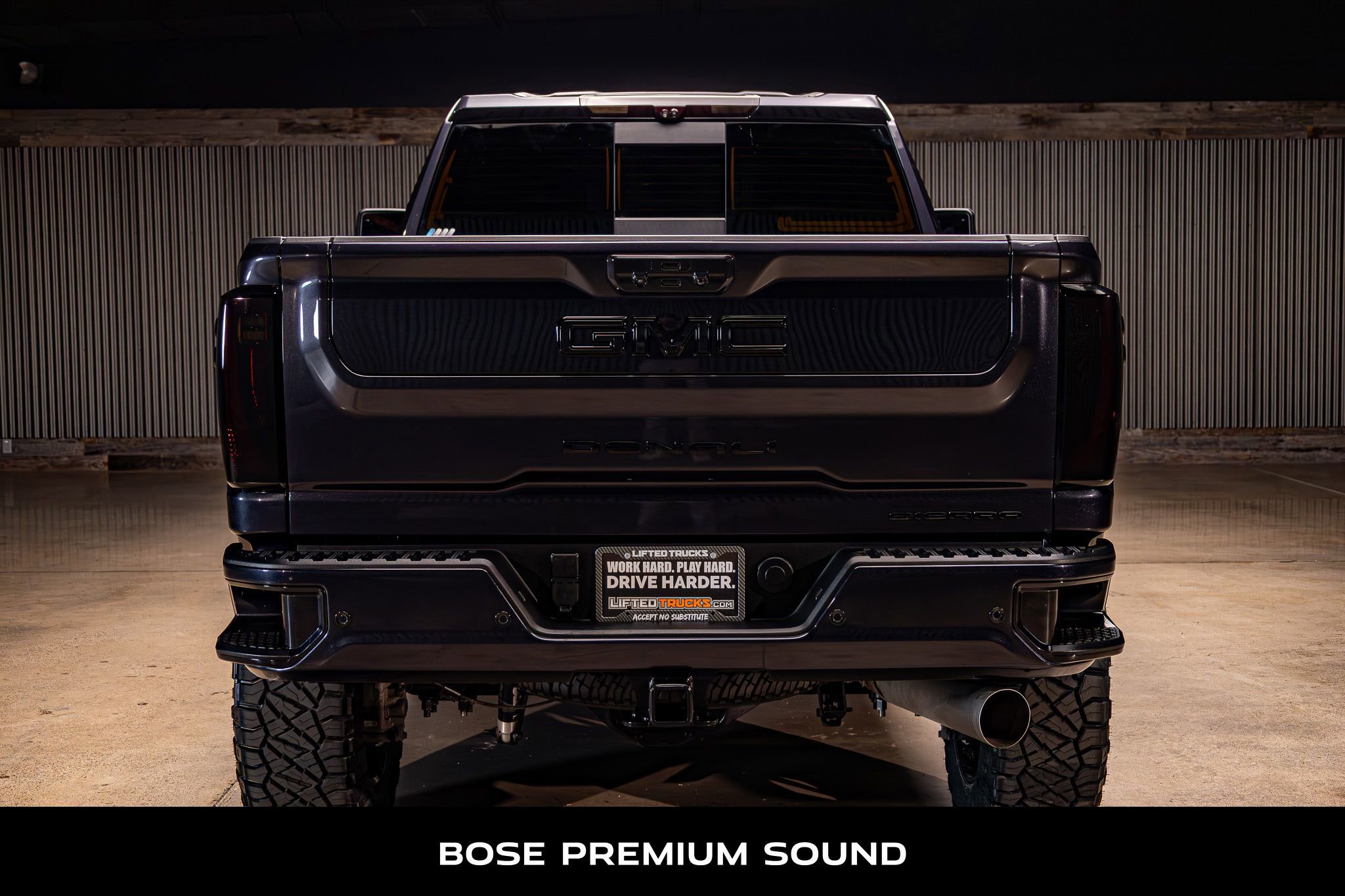 Used 2025 GMC Sierra 2500 Denali Ultimate image 8