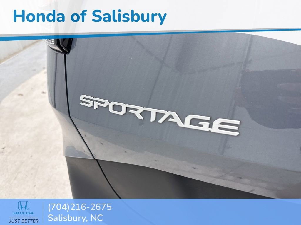 Used 2023 Kia Sportage EX image 8