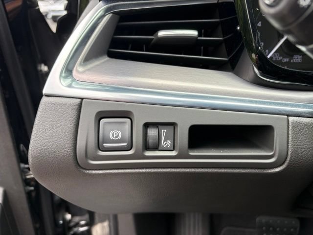 Used 2018 Cadillac XT5 Premium Luxury AWD/4WD image 35