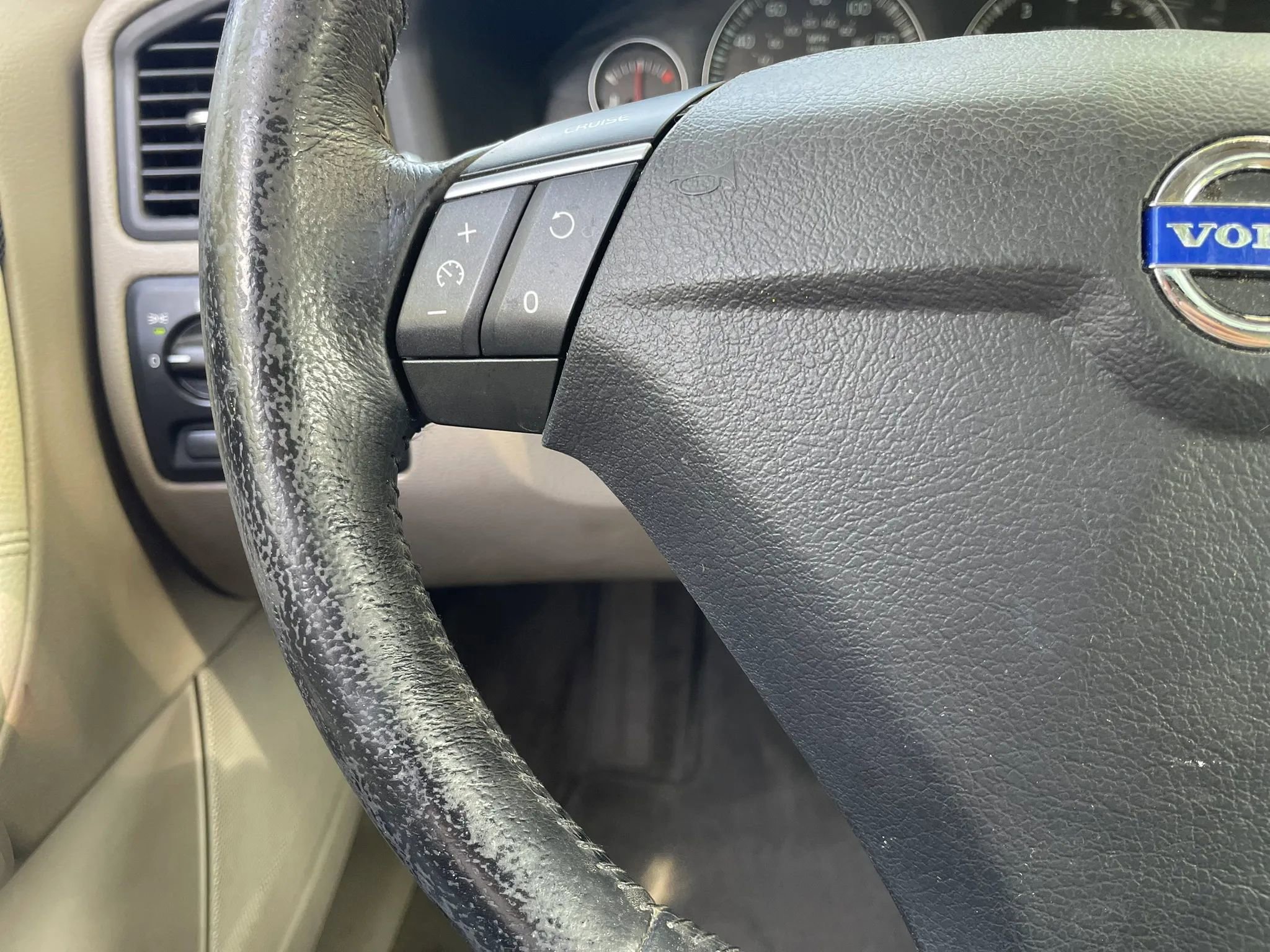 Used 2008 Volvo S60 2.5T AWD/4WD image 14