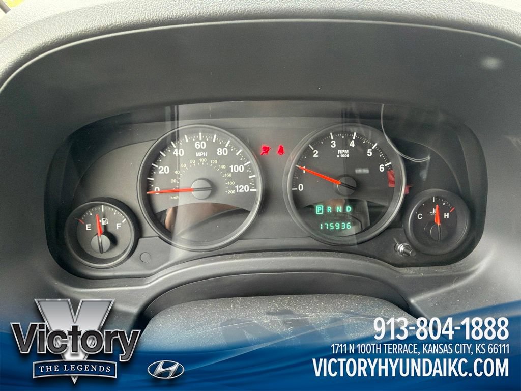 Used 2010 Jeep Compass Sport FWD image 13