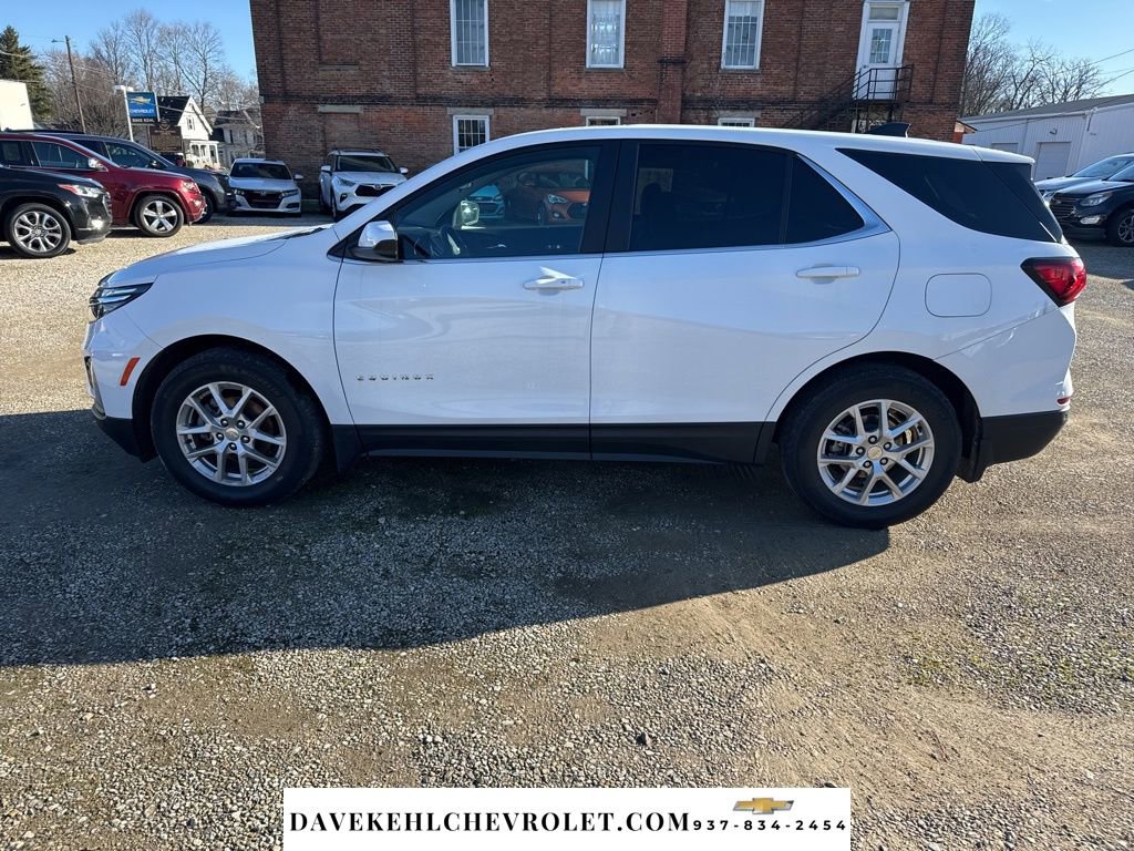 Used 2023 Chevrolet Equinox LT image 2