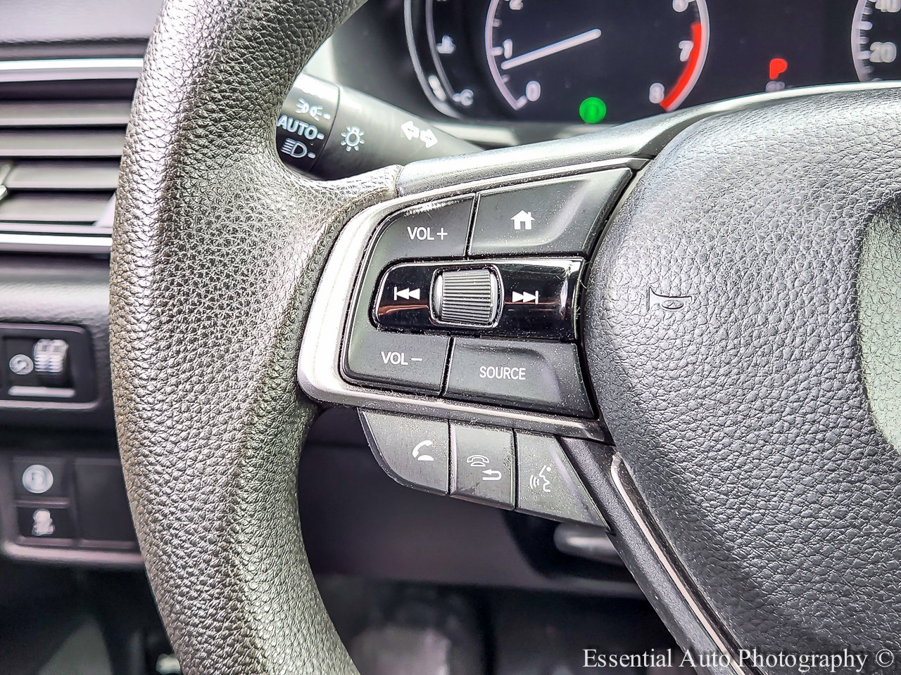Used 2020 Honda Accord LX image 13