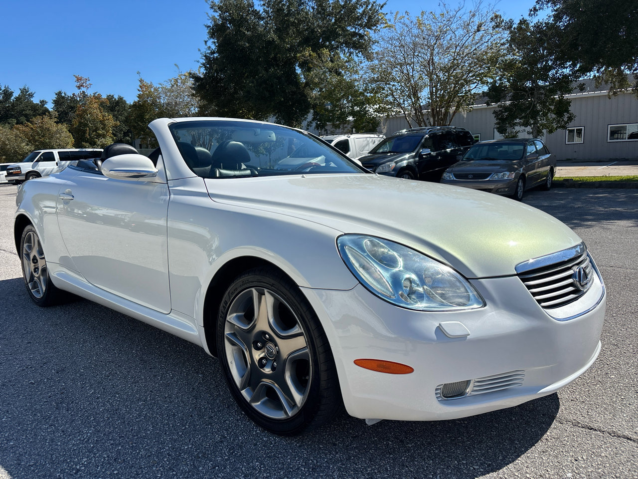 Used 2004 Lexus SC 430 Convertible image 4