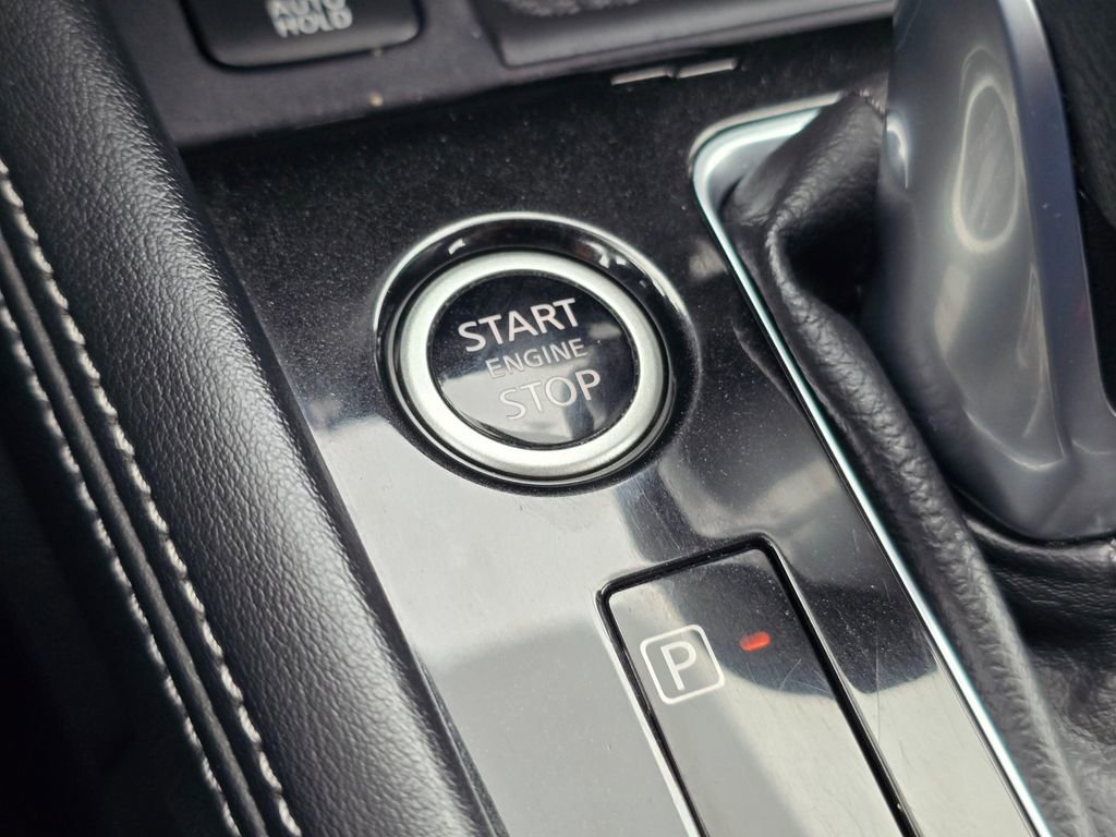 Used 2024 Nissan Kicks SV image 32