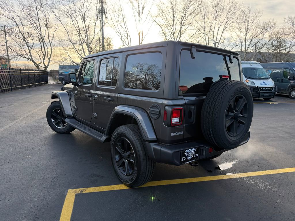 Used 2022 Jeep Wrangler Unlimited Sahara image 5