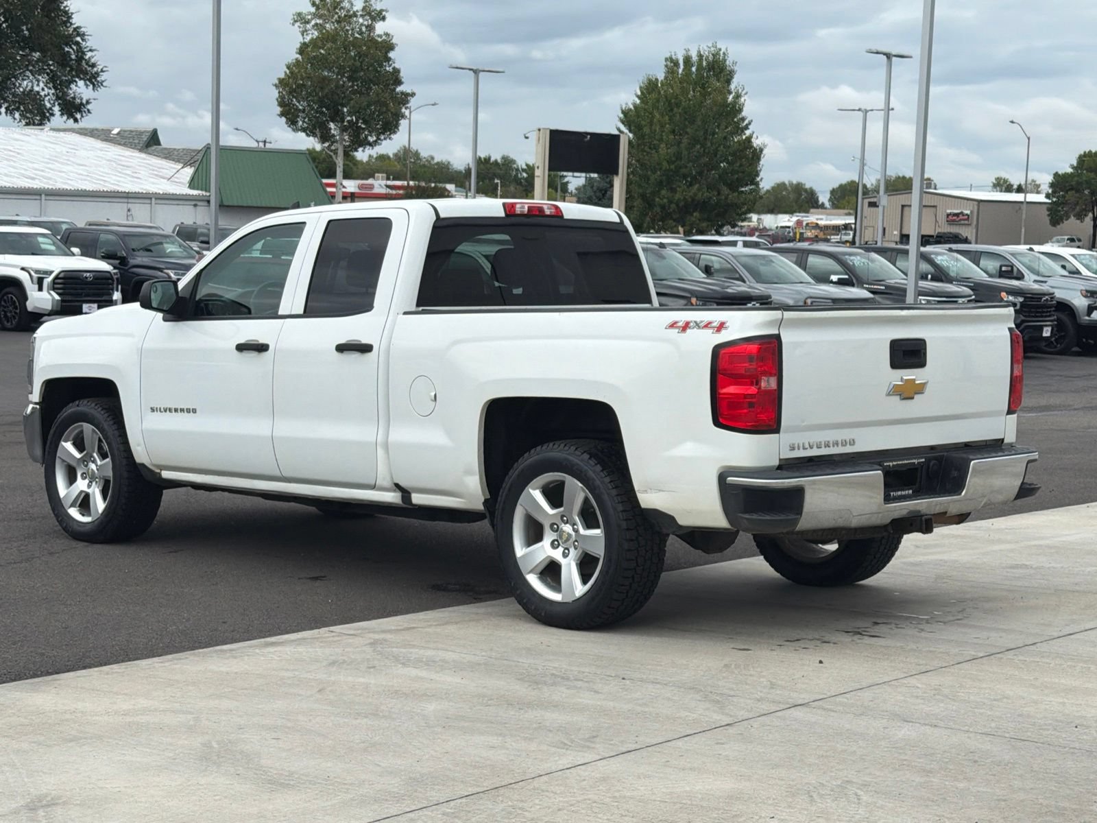 Used 2017 Chevrolet Silverado 1500 LS w/ Trailering Package AWD/4WD image 5