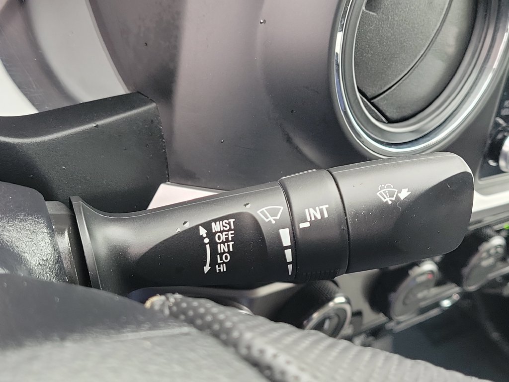 Certified 2023 Toyota Tacoma SR5 AWD/4WD image 12