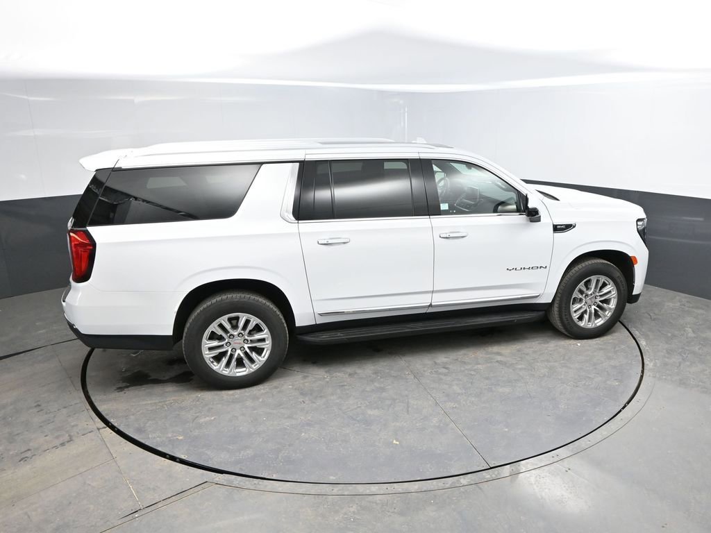 Used 2023 GMC Yukon XL SLT w/ SLT Luxury Package image 30