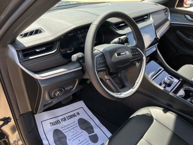 New 2026 Jeep Grand Cherokee Limited AWD/4WD image 14