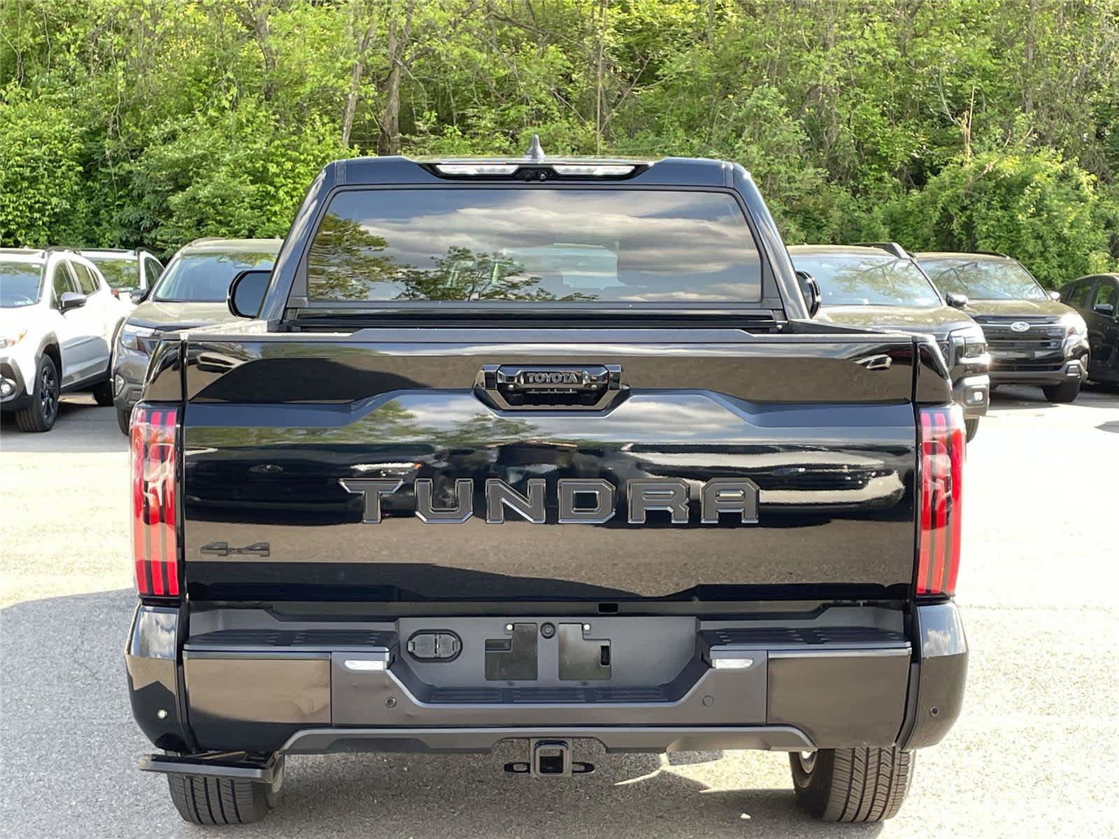 Used 2024 Toyota Tundra Platinum AWD/4WD image 4