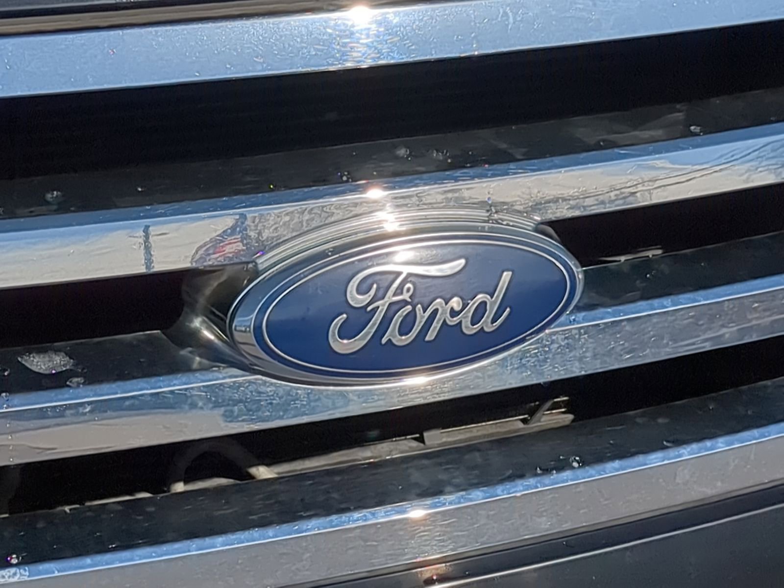 Used 2011 Ford Expedition Limited image 16