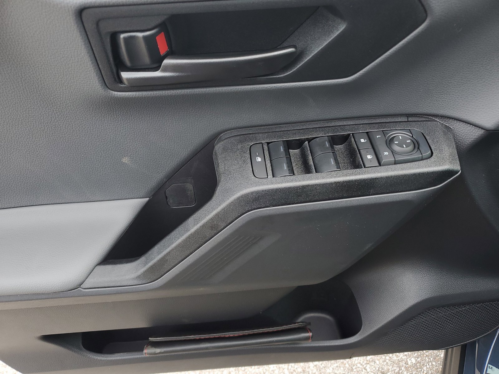 New 2026 Toyota RAV4 LE AWD/4WD image 19