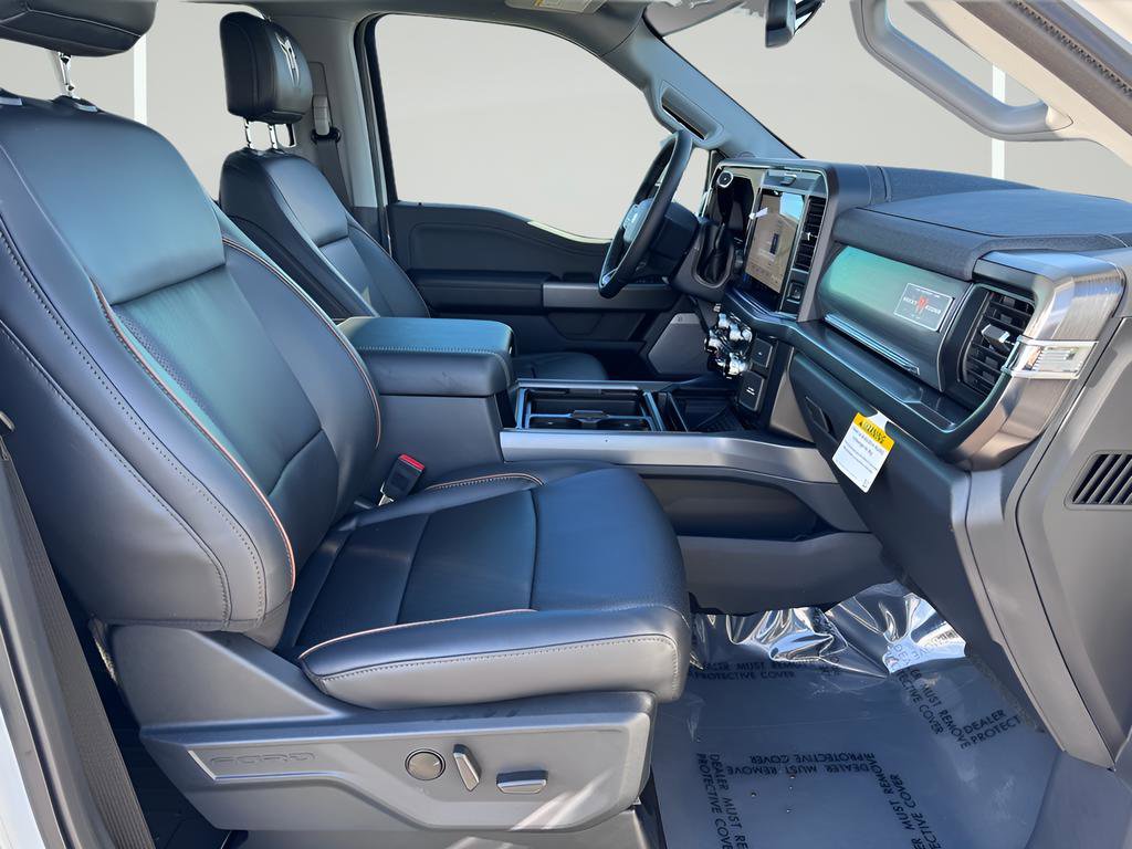 New 2026 Ford F250 Lariat w/ Black Appearance Package image 29