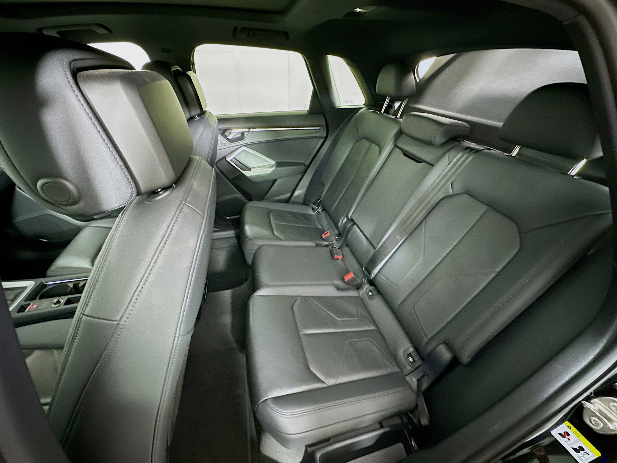 Used 2023 Audi Q3 2.0T Premium image 28