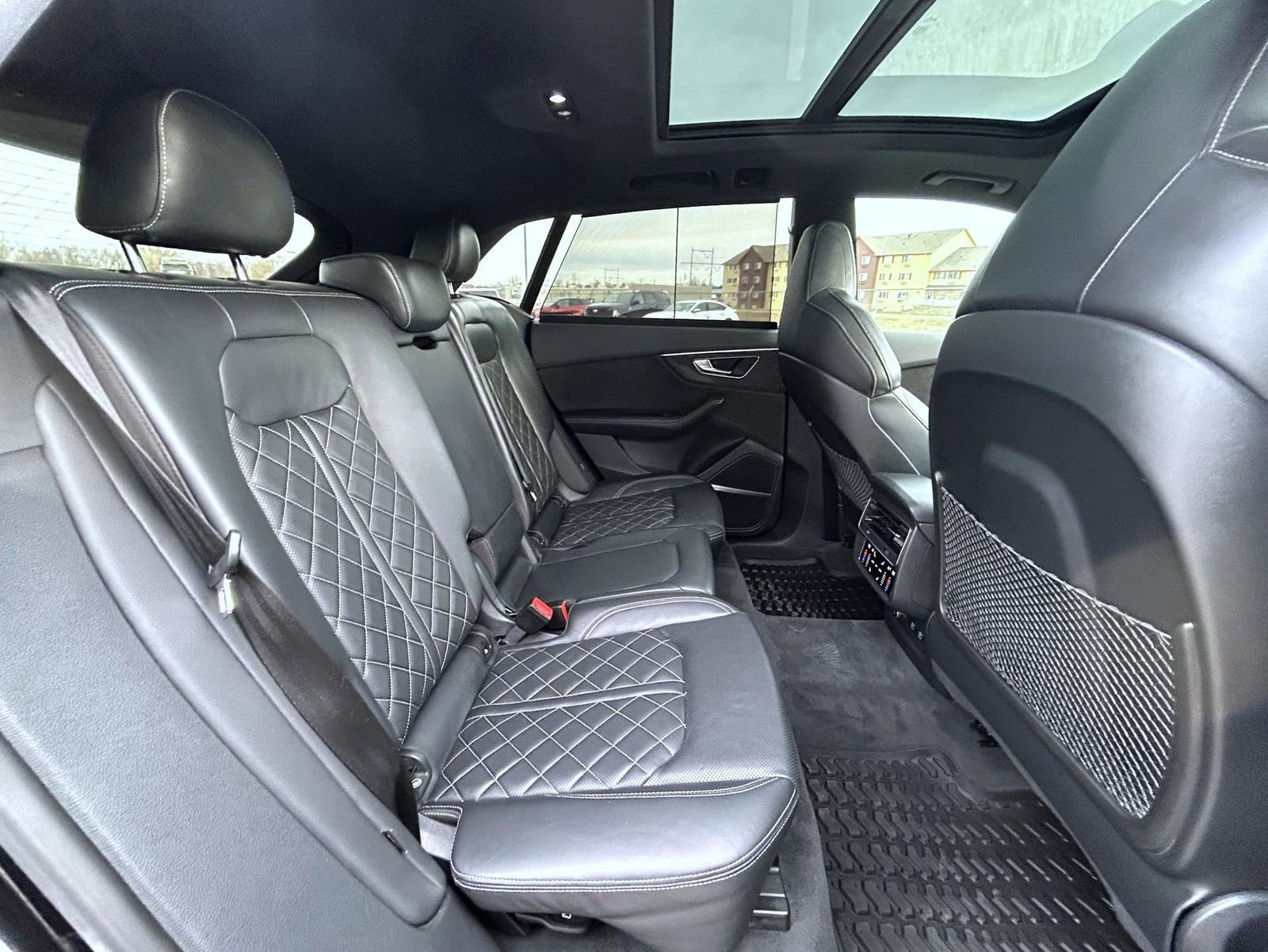 Used 2021 Audi SQ8 Prestige image 19