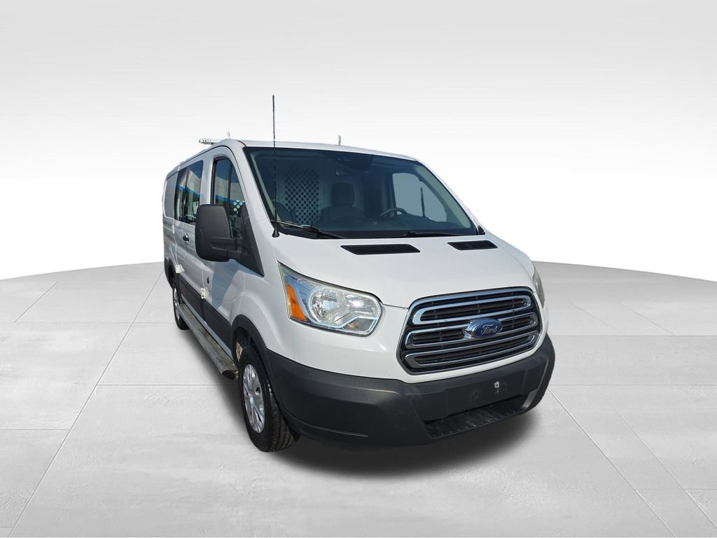 Used 2016 Ford Transit 250 130 Low Roof w/ Exterior Upgrade Package RWD image 7
