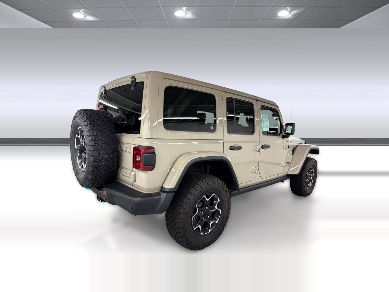 Used 2022 Jeep Wrangler Unlimited Rubicon 4xe w/ Steel Bumper Group AWD/4WD image 9