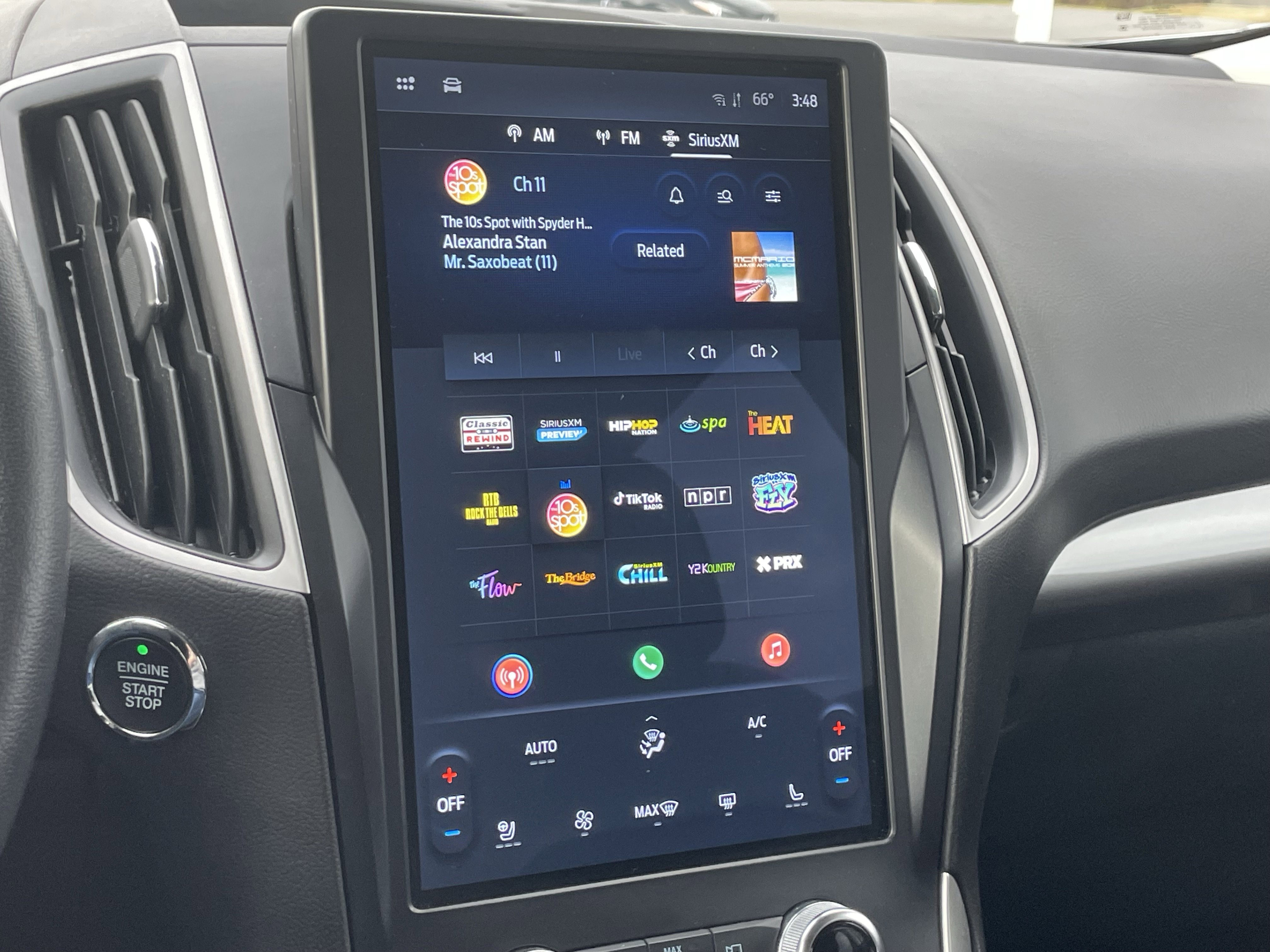 Used 2024 Ford Edge SEL w/ Convenience Package image 11