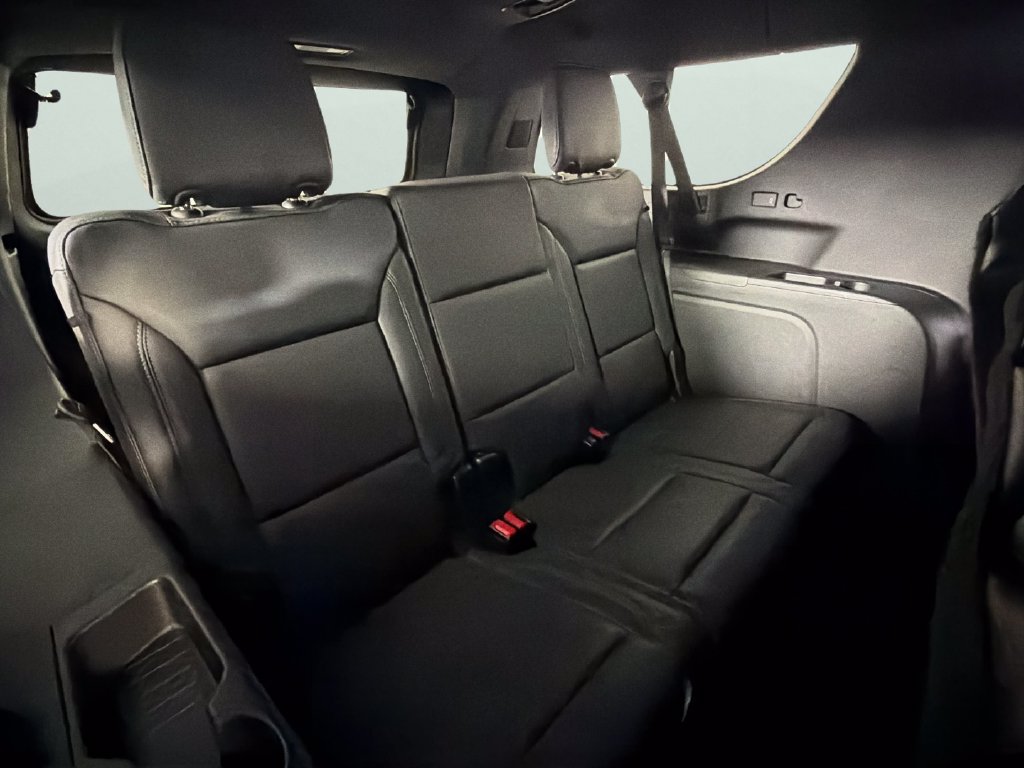 Certified 2025 Chevrolet Suburban LT AWD/4WD image 31