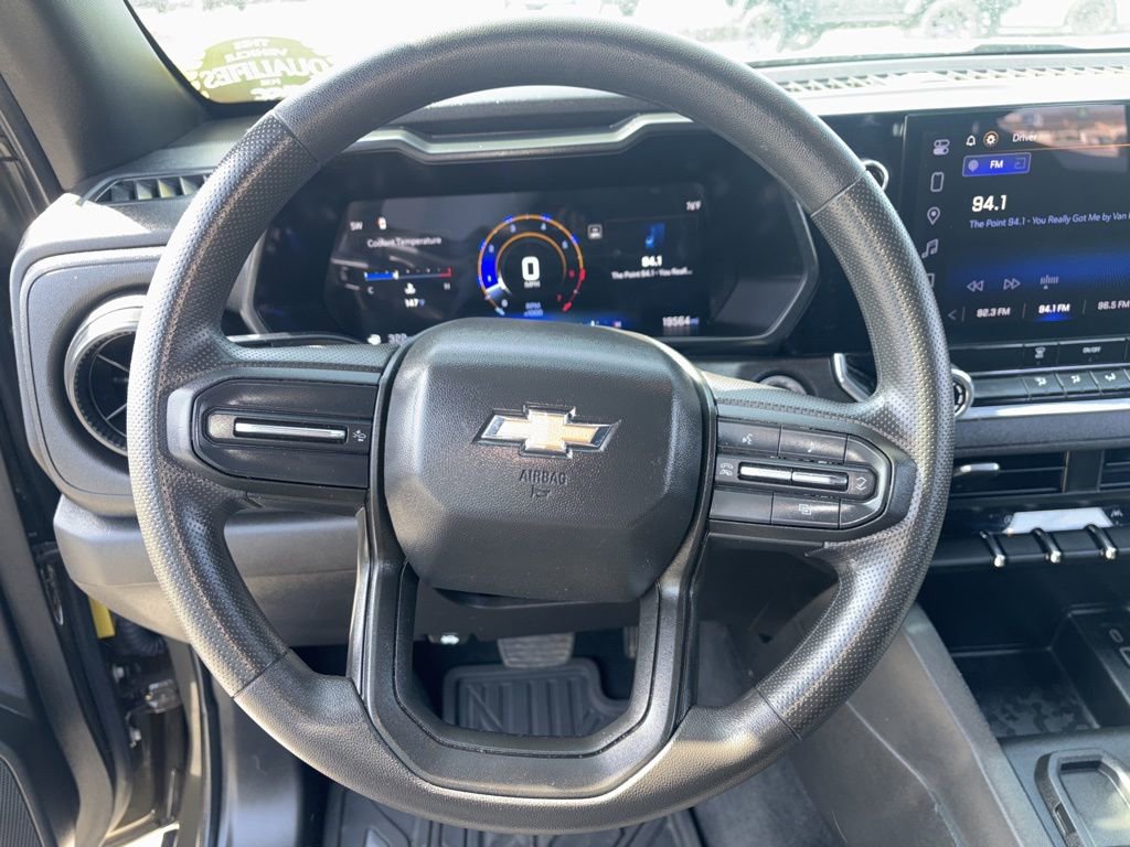 Used 2024 Chevrolet Colorado W/T image 11