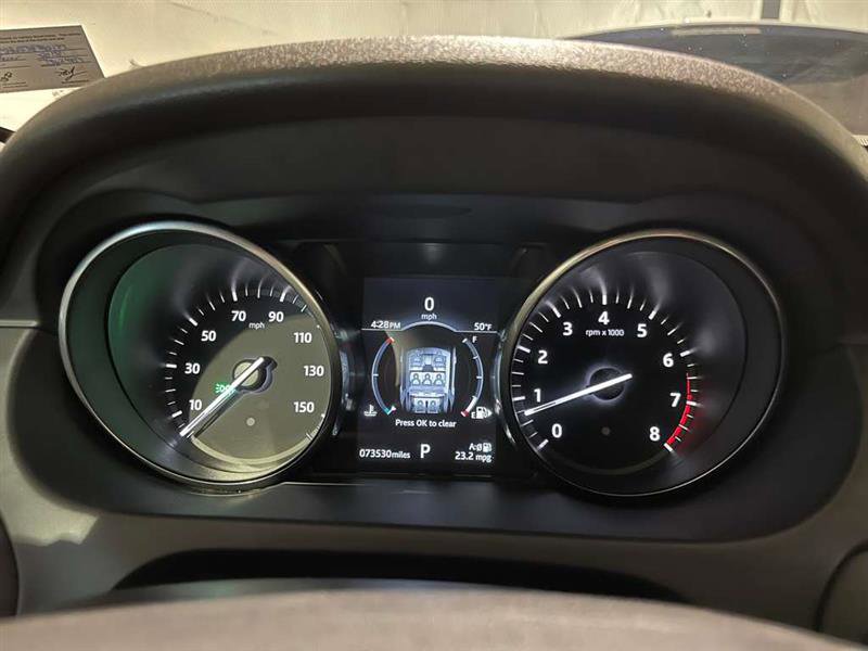 Used 2018 Land Rover Discovery Sport SE image 24