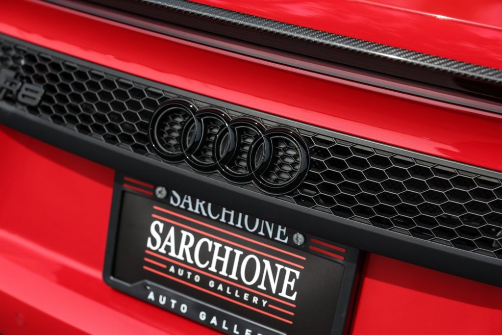 Used 2018 Audi R8 V10 plus w/ Full Leather Package image 47