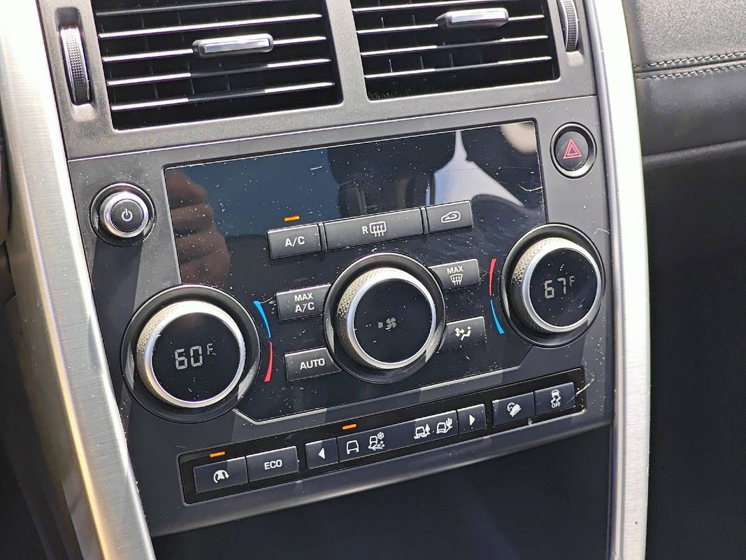 Used 2017 Land Rover Discovery Sport HSE image 35