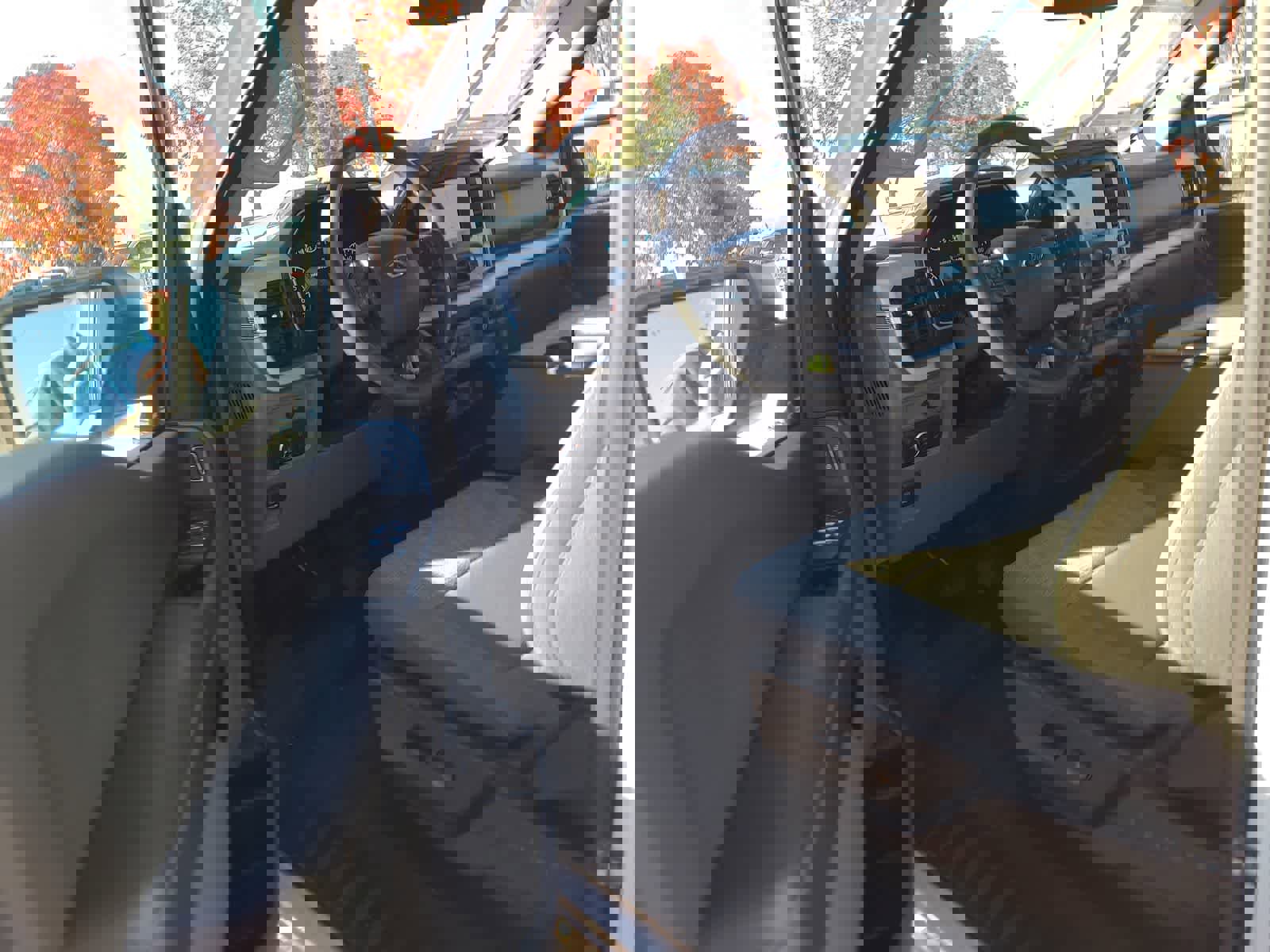 Used 2022 Ford F150 XLT w/ XTR Package image 10