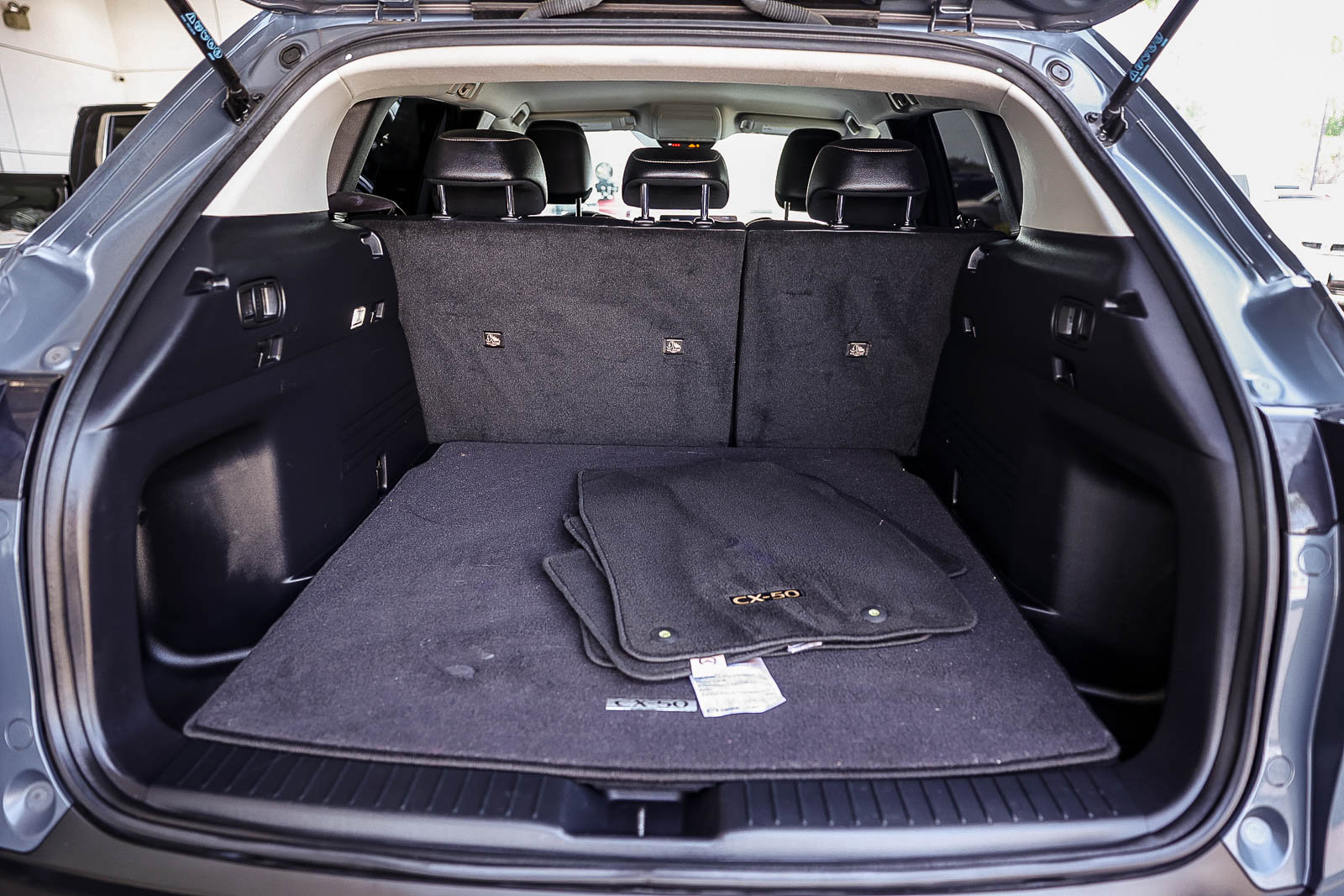 Used 2024 MAZDA CX-50 AWD 2.5 S w/ Cargo Package image 34