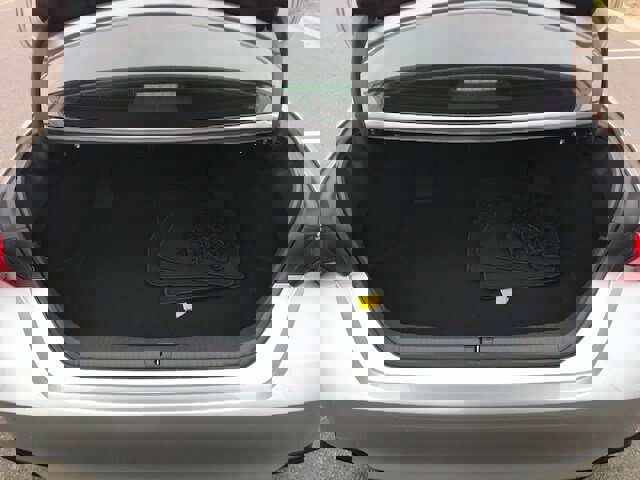 Used 2020 Toyota Avalon XSE image 10