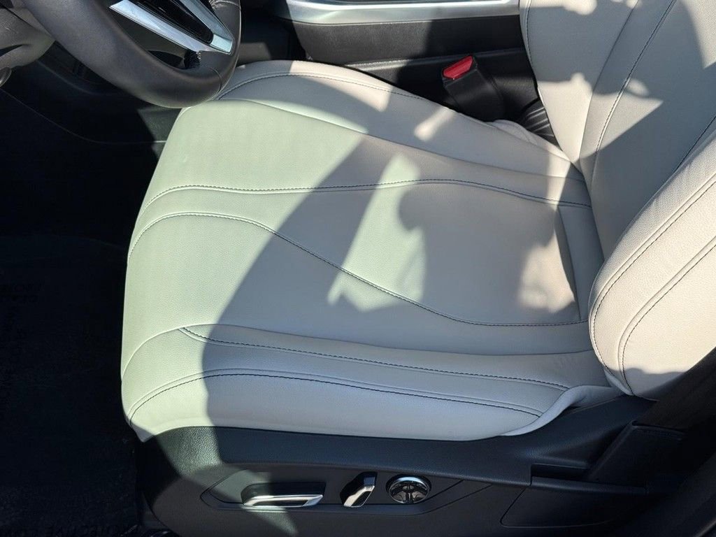 Certified 2025 Acura RDX SH-AWD image 18
