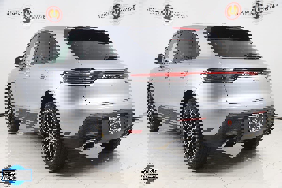 Used 2022 Porsche Macan image 4